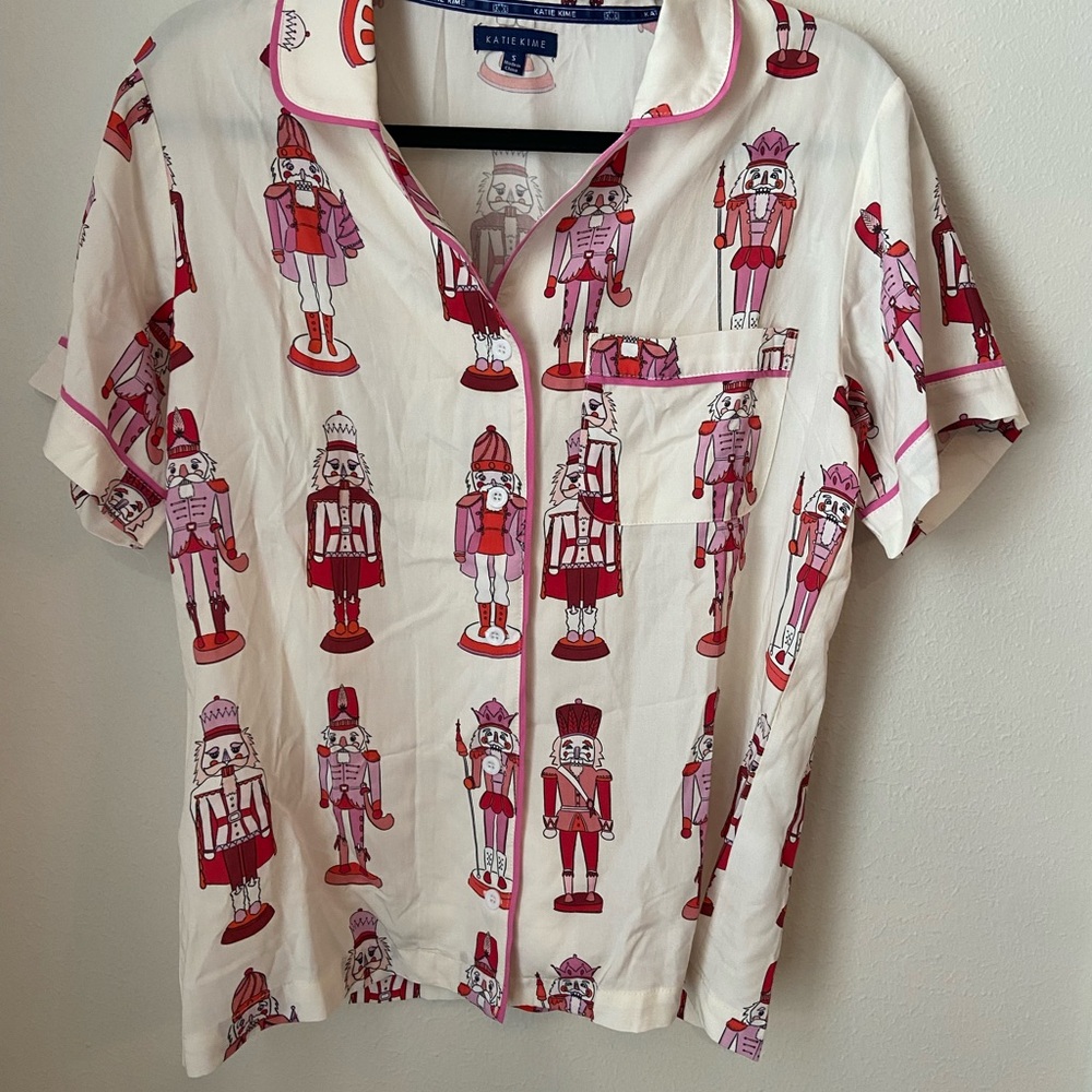 Katie Kime Holiday March Nutcracker Print Pajama Top Pink Piping Size Small - Picture 2 of 5